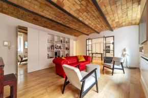 Luxury 3 beds 3 baths, few steps from city center
